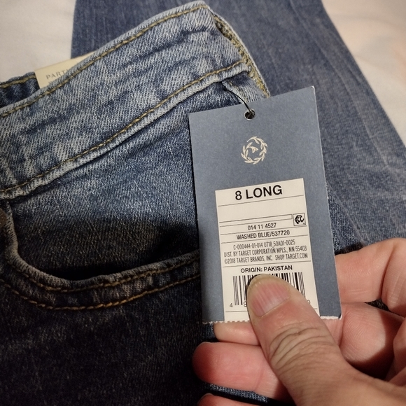 Universal Thread Washed Blue High-Rise Straight Leg Medium Wash Jeans - Picture 5 of 14